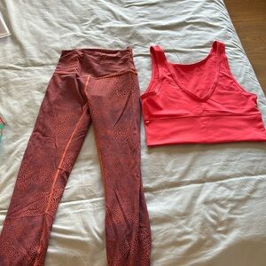 Lululemon set bra and leggings size 2/4 xs/s